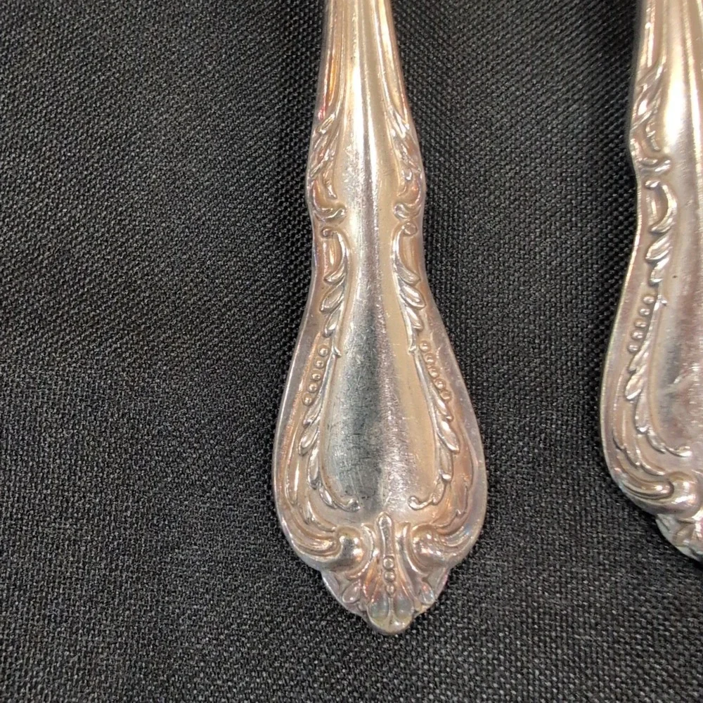Wm A Rogers Oneida Silverplate Flatware Set 11pc Floral Scrolled Serving Forks